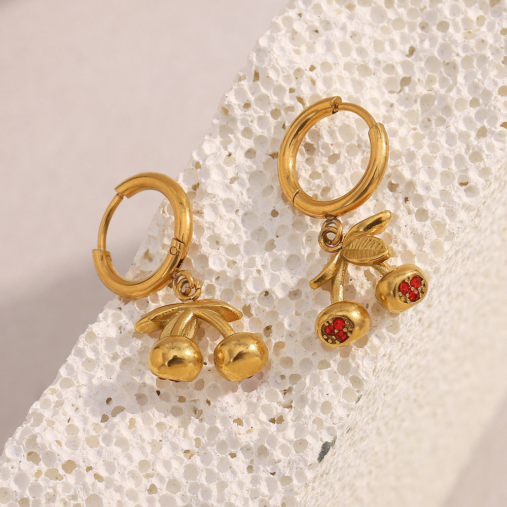 Orecchini alla moda a forma di ciliegia in acciaio inossidabile con placcatura in oro 18 carati e strass colorati da donna