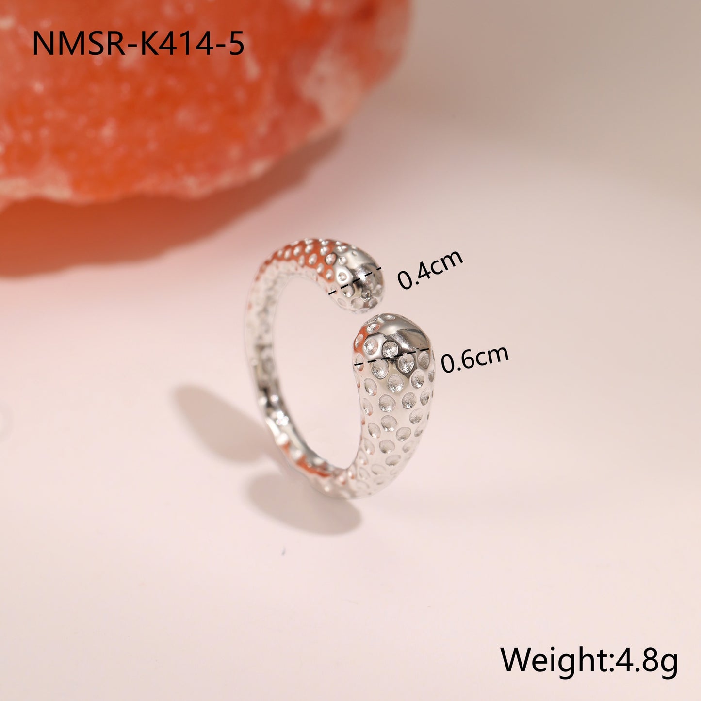 Bracciale da Donna di Tendenza in Acciaio Inox con Rilievo Geometrico Stella e Luna, Placcato Oro 18K, Gioiello Leggero di Lusso