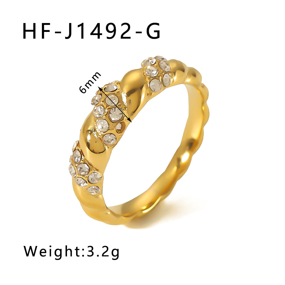 Anello Minimalista Vintage in Acciaio Inox a Corda Ritorta con Placcatura in Oro 18K e Dettagli in Strass Pavé