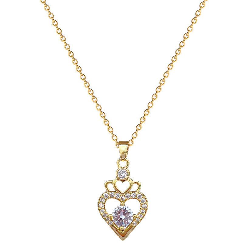Elegante Collar con Colgante de Corazón de Corona Hueca para Mujer, Cadena Delicada de Acero Inoxidable para Clavícula con Acentos de Pedrería