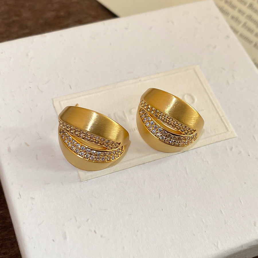 Minimalist 18K Brushed Metal Geometric C-Shape Cubic Zirconia Stud Earrings for Women