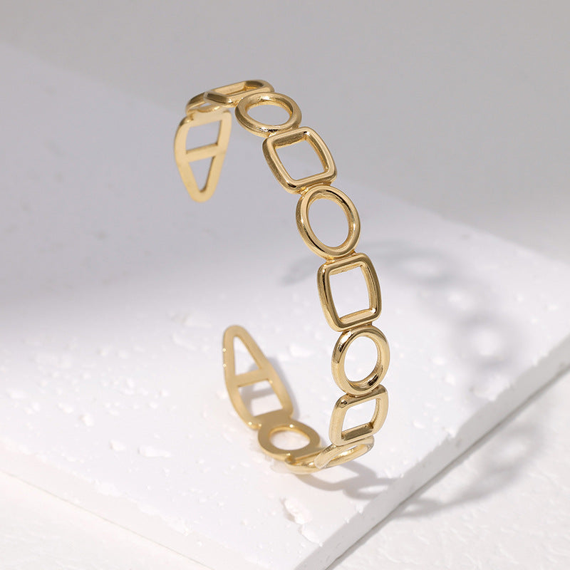 Minimalist Geometric Cold-Tone Bracelet with Heart and Floral Motifs in Gold-Plated Stainless Steel for Women