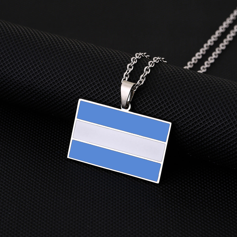Collar con colgante de acero inoxidable geométrico étnico con acabado chapado al vacío para uso unisex
