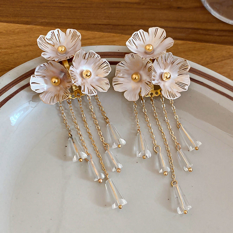 Eleganti orecchini floreali con strass, perno in acciaio placcato, gioielli leggeri e di lusso da donna