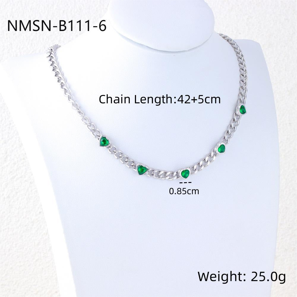 Collana Minimalista a Cuore in Acciaio al Titanio da Donna con Placcatura in Oro 18K e Intarsio di Zirconi Colorati