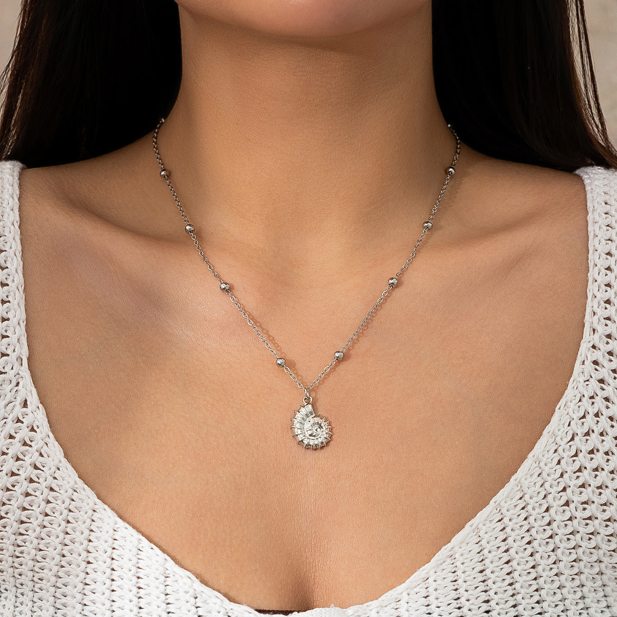 Collana pendente con stella a cinque punte irregolare ispirata all'oceano, dolce e audace, in lega con finitura galvanica