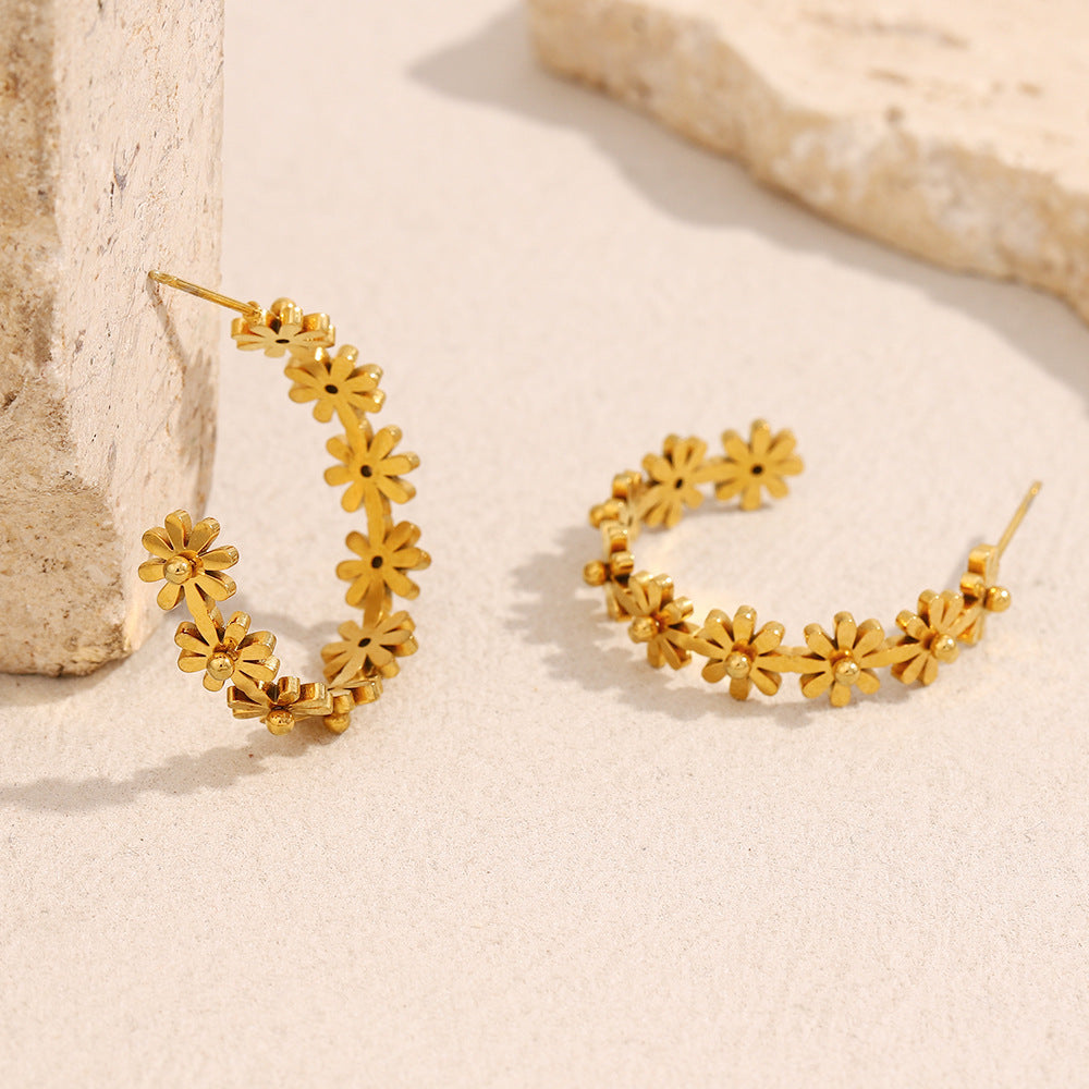 Fashion Vintage 18K Gold Plated Stainless Steel Floral C-Shaped Hoop Earrings for Women
