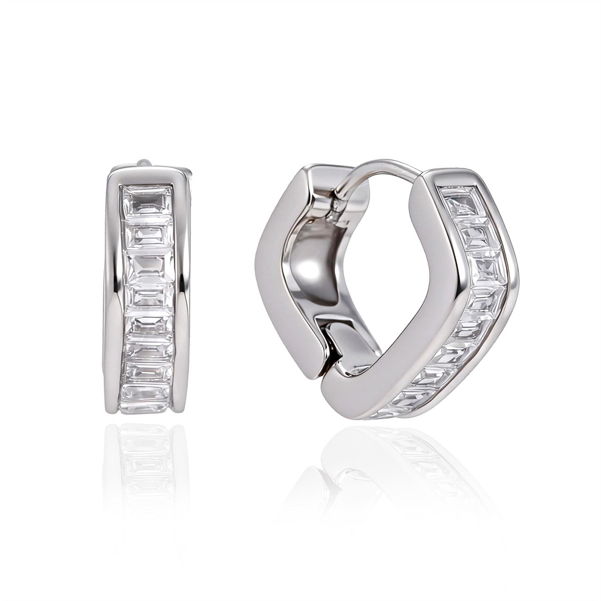 Eleganti Orecchini a Lobo da Donna a C in Acciaio Inossidabile con Strass a Fantasia Geometrica