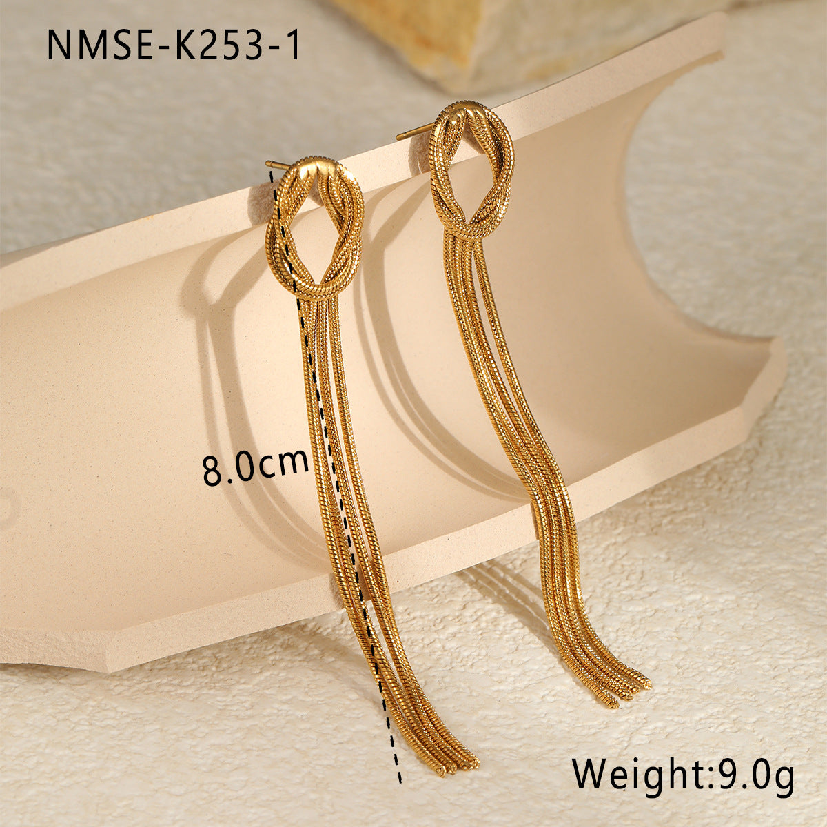 Collana da donna alla moda placcata in acciaio inossidabile con motivo geometrico, dettaglio a nodo e design a doppia catena all'altezza delle clavicole
