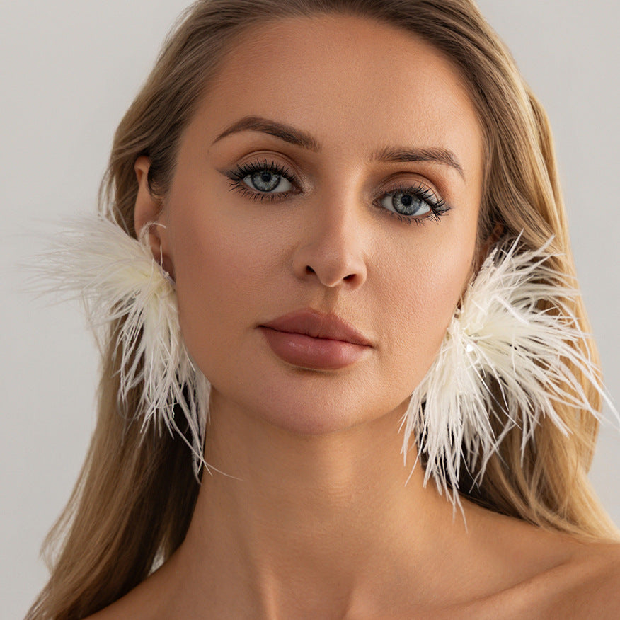 Sweet Geometric Feather Rhinestone Inlay Earrings for Women