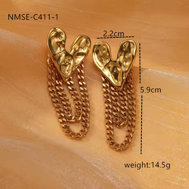 Fashionable Heart-Shaped Stainless Steel Stud Earrings with Plated Finish for Women