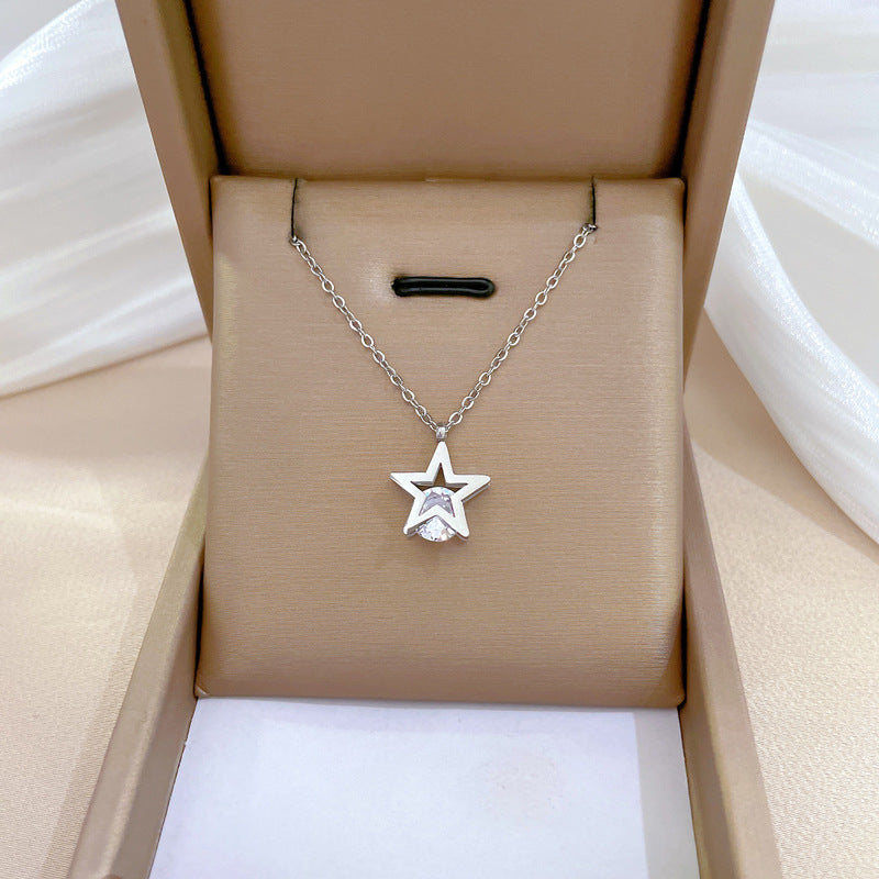 Collar con colgante de estrella de cinco puntas de acero de titanio minimalista con incrustaciones de circonita para mujer Cadena de clavícula de moda