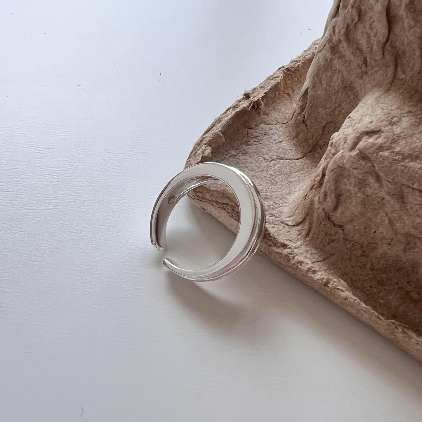 Anillo de Plata de Ley 925 con Forma Geométrica Irregular Minimalista para Mujer