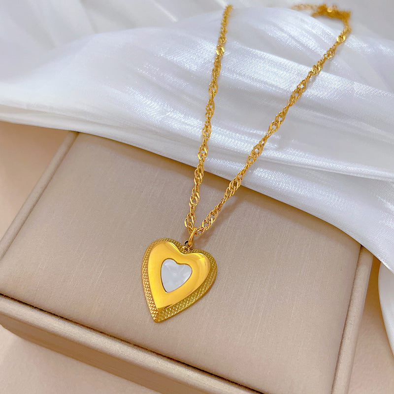 Minimalist Heart-Shaped Titanium Steel Necklace with Gold Plating for Women and Men, Clavicle Chain Pendant Jewelry