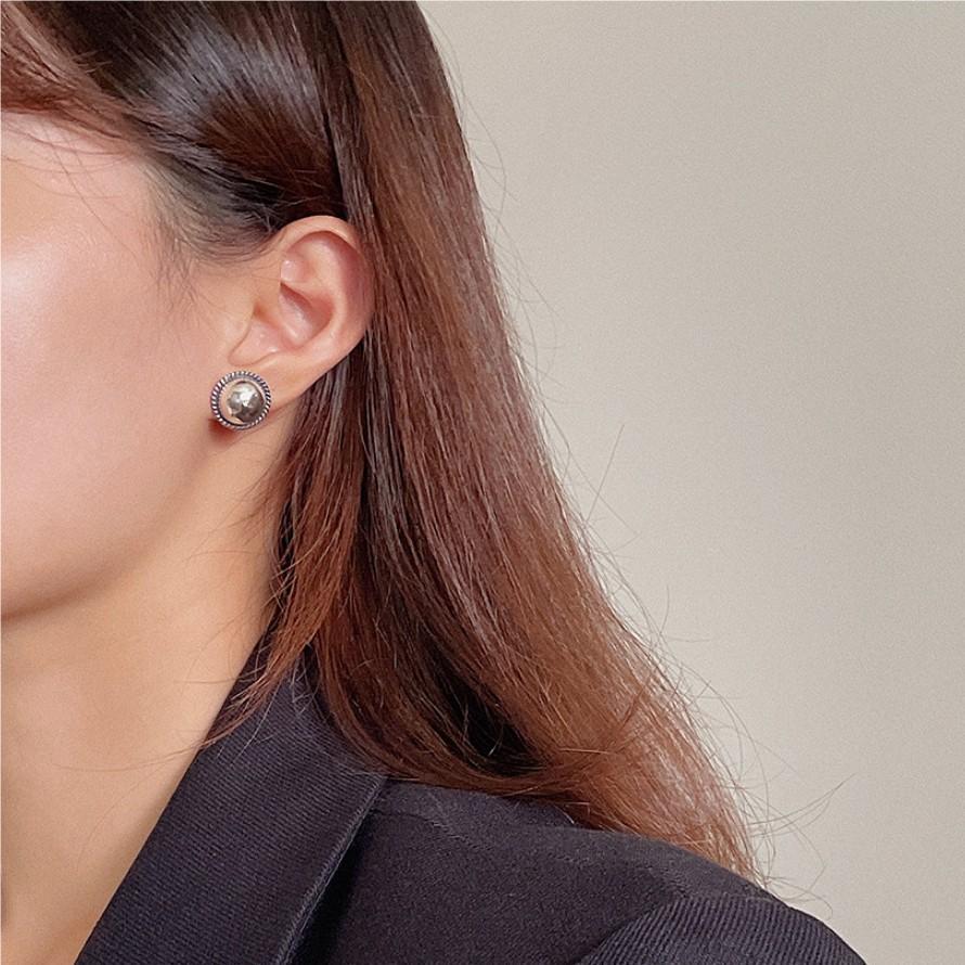 Minimalist Geometric Letter Shape 925 Sterling Silver Mirror-Finish Stud Earrings for Women
