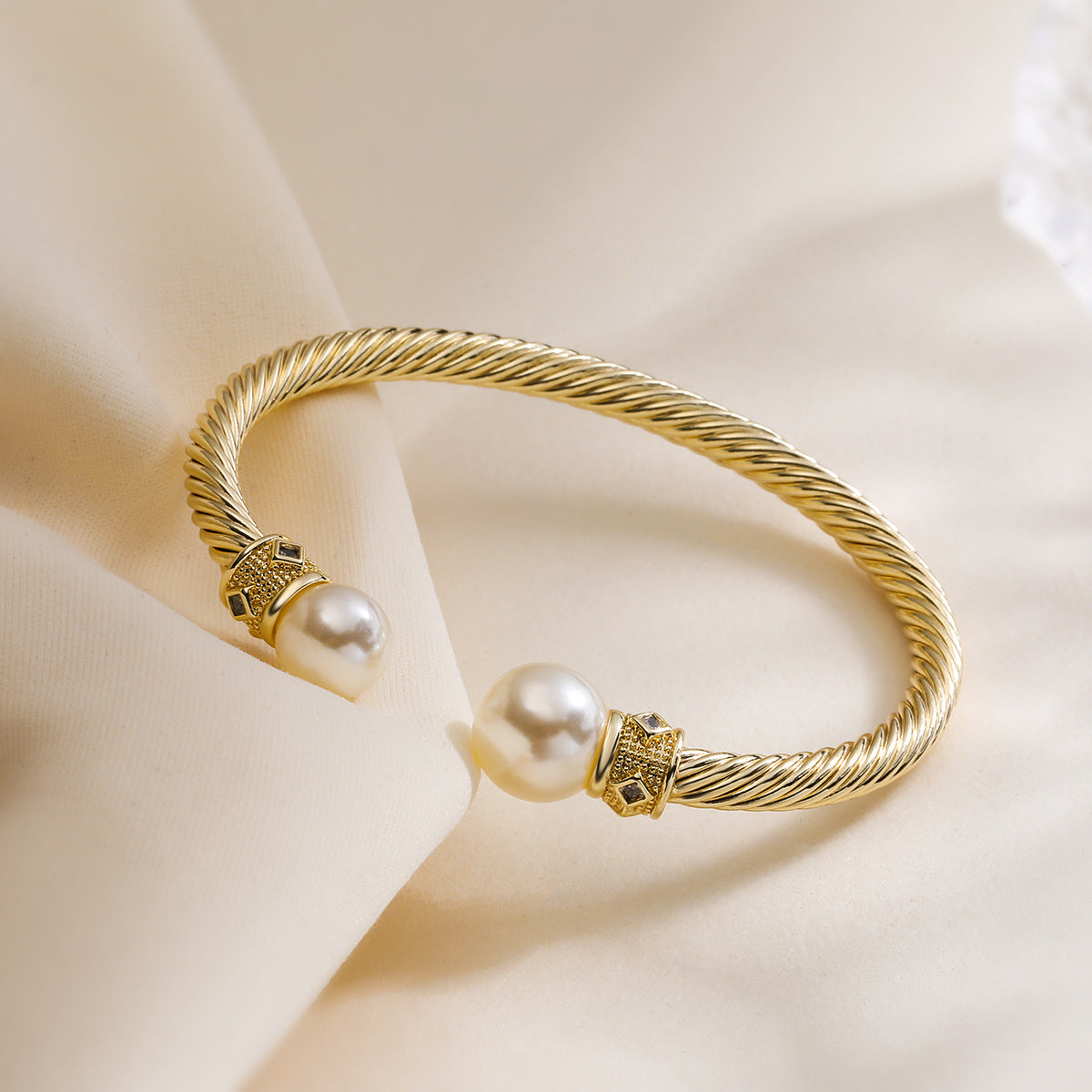 Minimalist Geometric Gold-Plated Copper Bracelet with Zirconia and Pearl Accents for Women