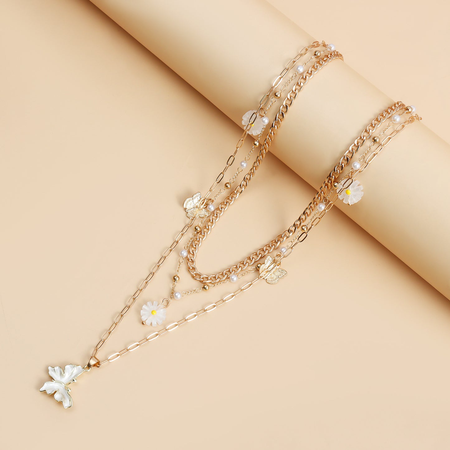 Bohemian Style Enamel Butterfly Pendant Clavicle Necklace for Women with Alloy Construction and Plated Finish