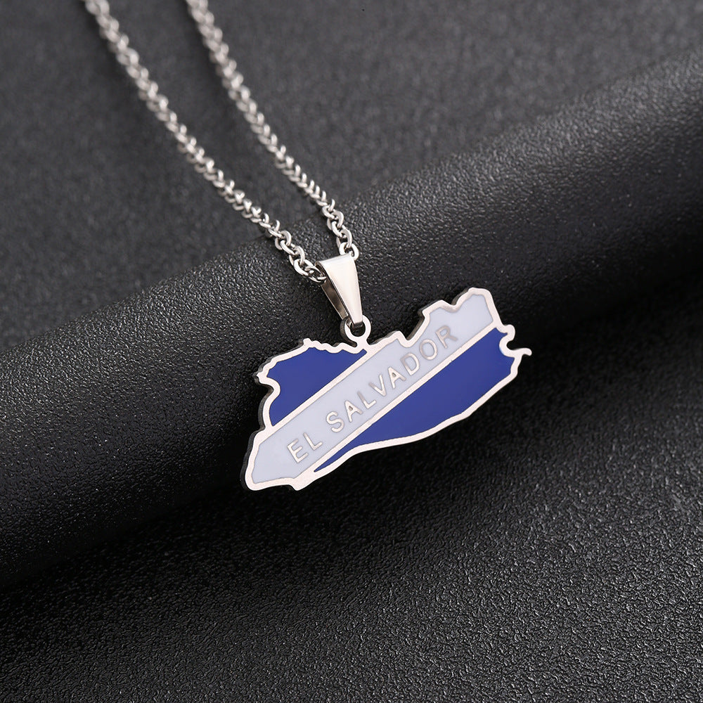 Collana Etnica Vintage con Pendente Geometrico in Acciaio al Titanio Smaltato e Catena a O Unisex