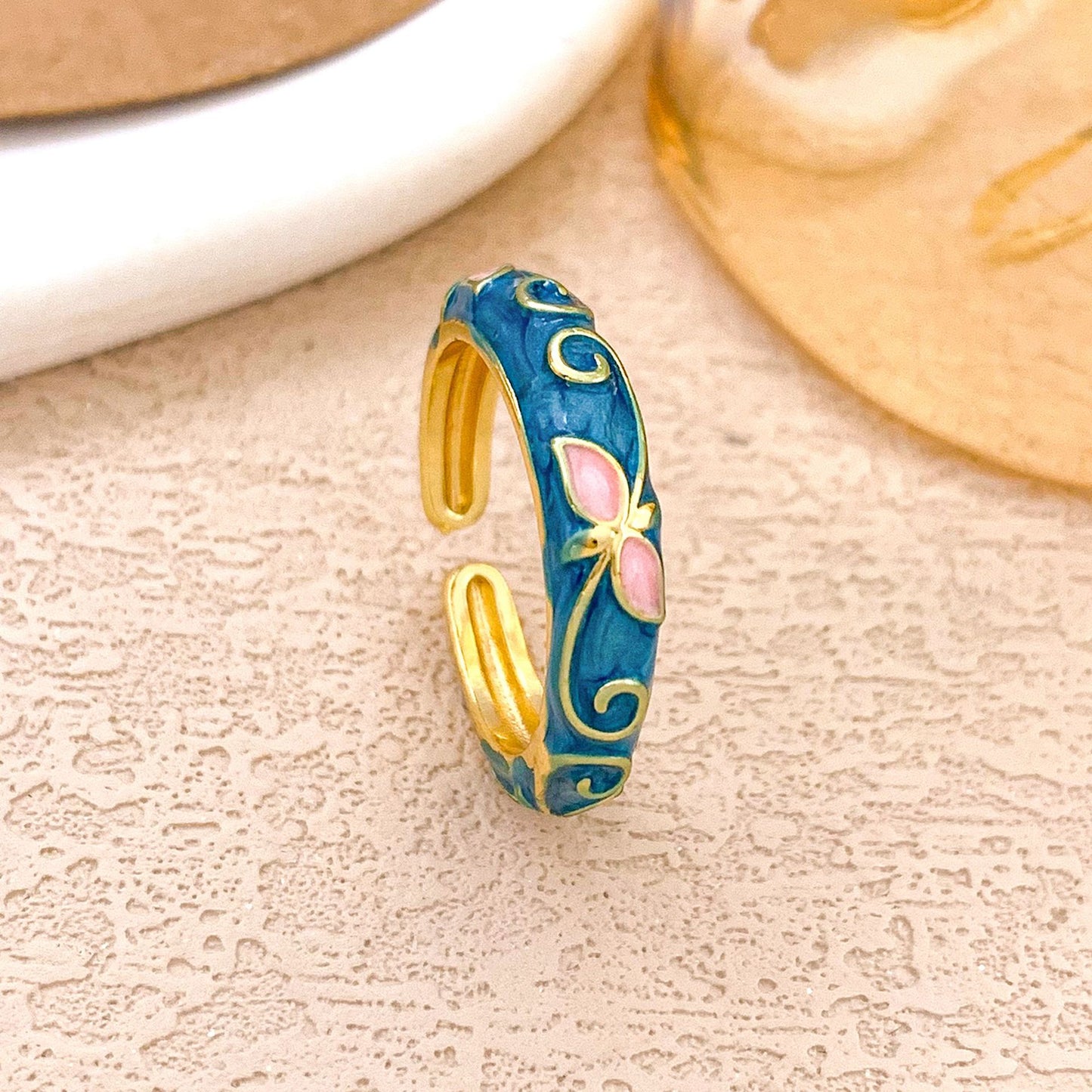 Sweet Elegant Gold Plated Enamel Floral Alloy Ring for Women