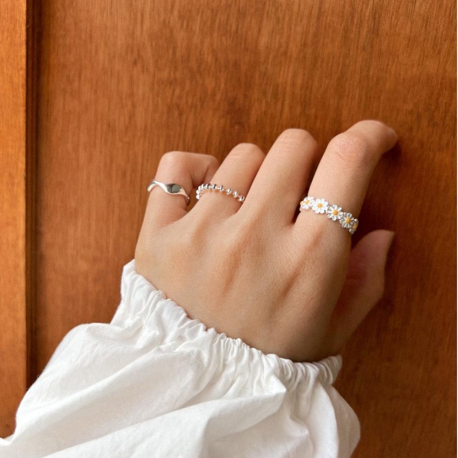 Anillo de plata de ley 925 con forma de margarita de estilo natural para mujer con acabado galvanizado
