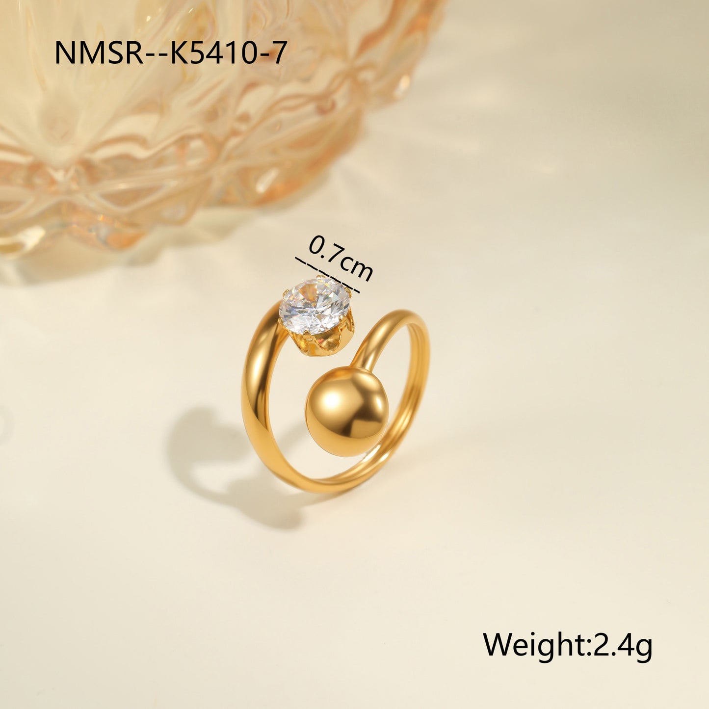 Anello minimalista irregolare geometrico in acciaio al titanio con intarsio di zirconi e placcatura in oro 18 carati per donna