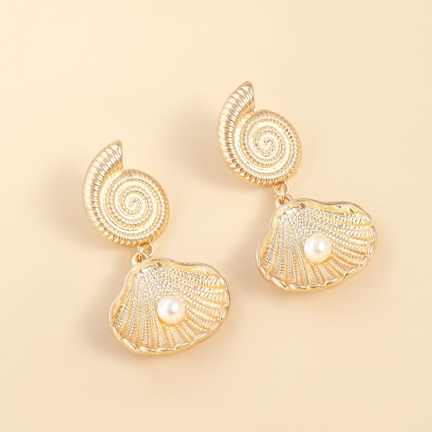 Vintage Style Geometric Seashell Earrings with Pearl Accents in Zinc Alloy with Electroplating Finish for Women
