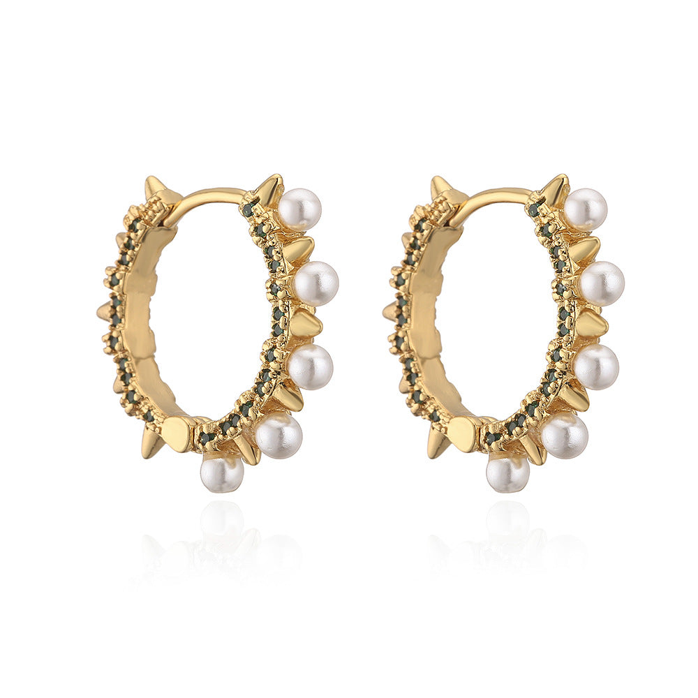 Orecchini da donna geometrici minimalisti in rame con placcatura in oro 18 carati e perni in zirconia arcobaleno