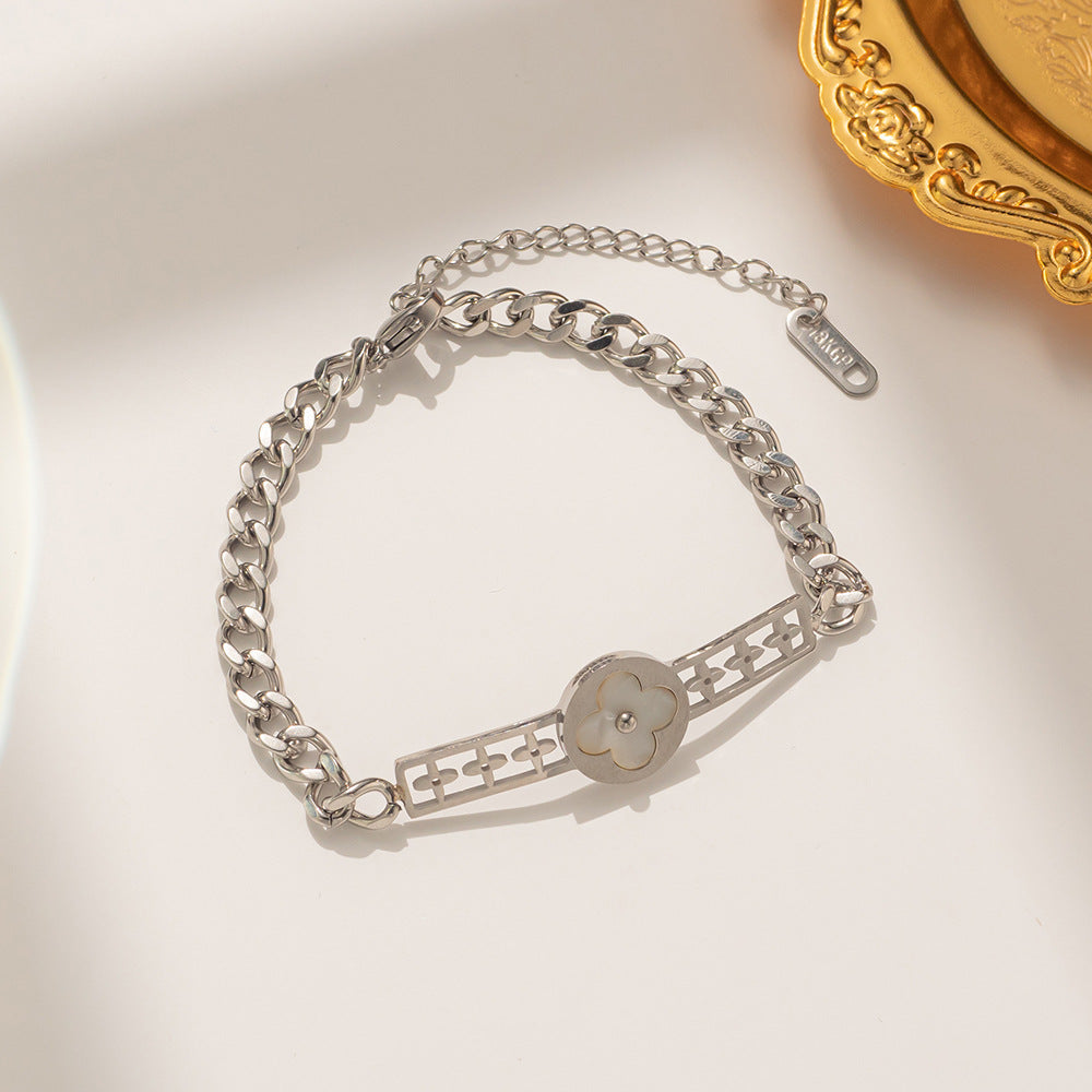 Minimalist Four-Leaf Clover Shape Titanium Steel Bracelet for Women with Gold Plating