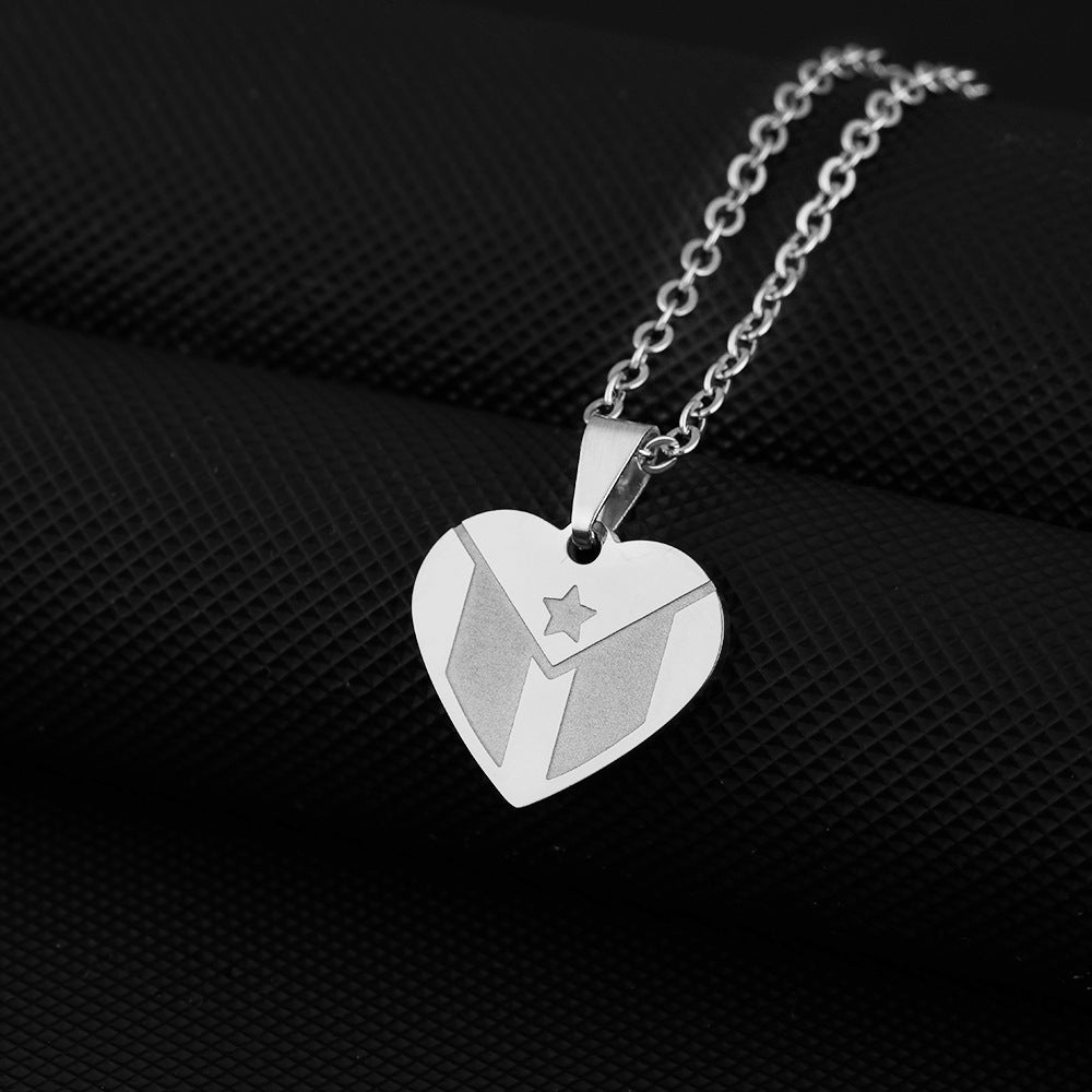Collana con Ciondolo a Cuore a Bandiera di Porto Rico alla Moda in Acciaio Inossidabile con Finitura Placcata per Unisex, Stile con Catena a O