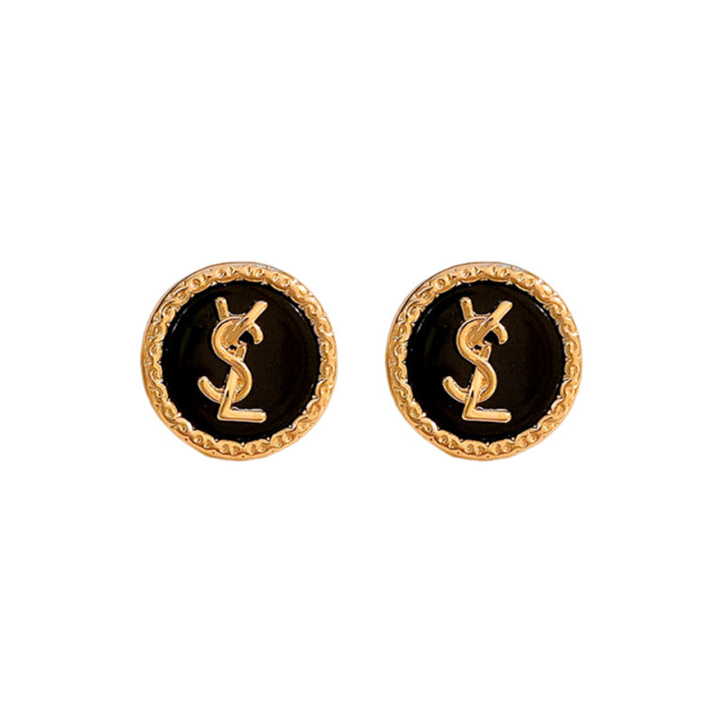 Pendientes de Aleación con Forma de Letra, Estilo Vintage Chic, con Acabado Chapado en Oro y Postes de Acero Inoxidable para Mujer