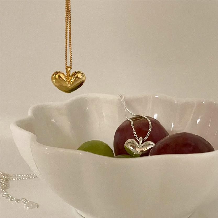 Minimalist Heart-Shaped 925 Sterling Silver Necklace with Gold Plating and Cross Chain Design