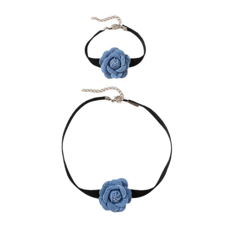 Collana in Resina con Fiore Rosa Blu Stile Ins per Ragazze con Catena per Clavicole