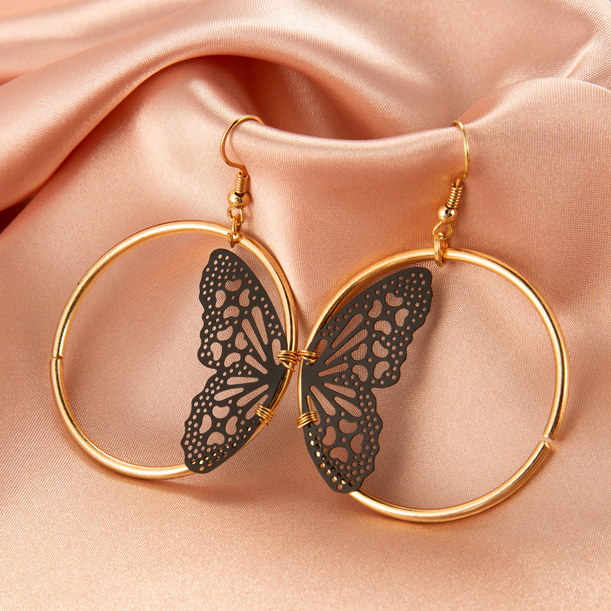 Pendientes de Araña y Calavera con Temática de Halloween y Motivo de Calabaza en Aleación con Acabado Chapado en Oro para Uso Unisex