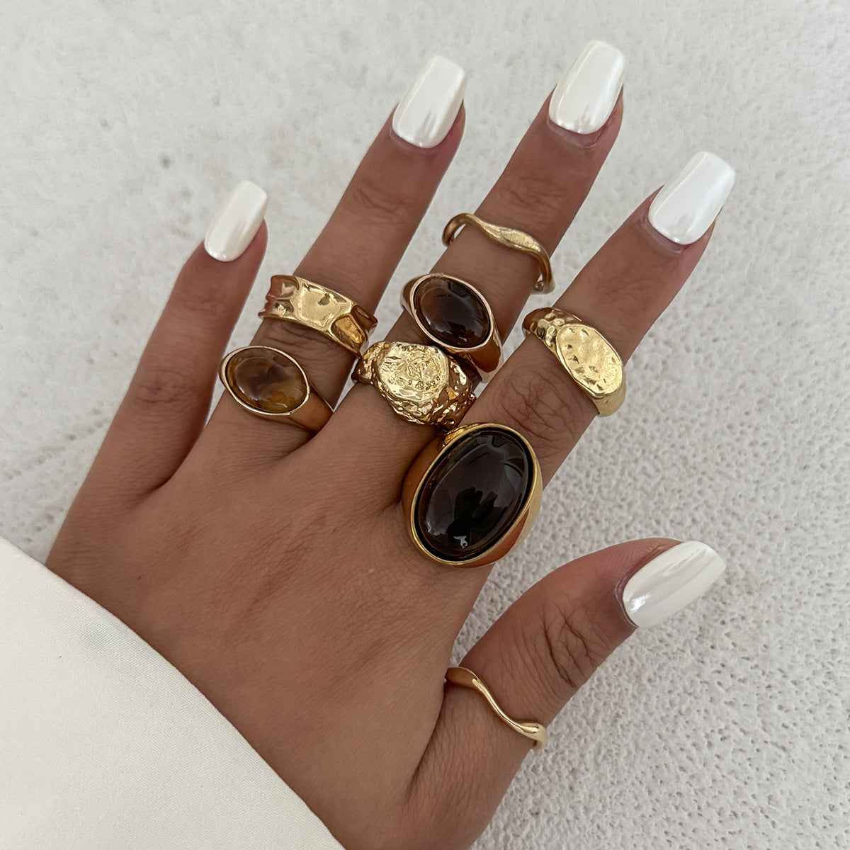 Set di Anelli da Donna Vintage Geometrici Testurizzati in Lega con Intarsio di Strass e Finitura Placcata