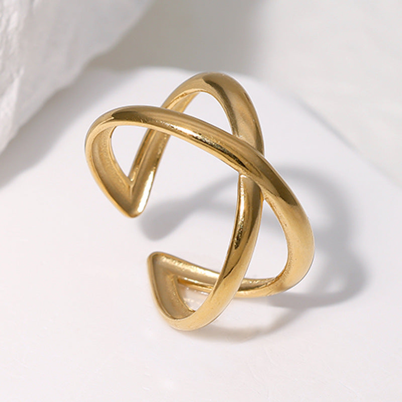 Anillo Abierto Ajustable Minimalista Geométrico de Acero de Titanio para Mujer con Chapado en Oro y Acabado Resistente a la Decoloración