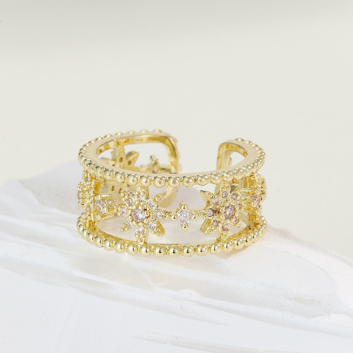 Anillo minimalista geométrico ajustable para mujer con incrustaciones de circonio en cobre