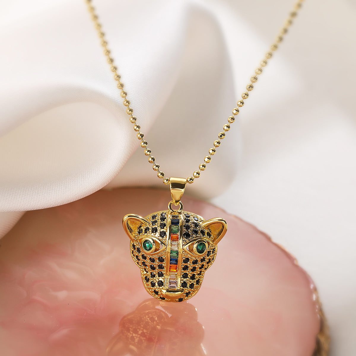 Minimalist Leopard Head Pendant Necklace for Women in Copper with 18K Gold Plating and Zircon Accents