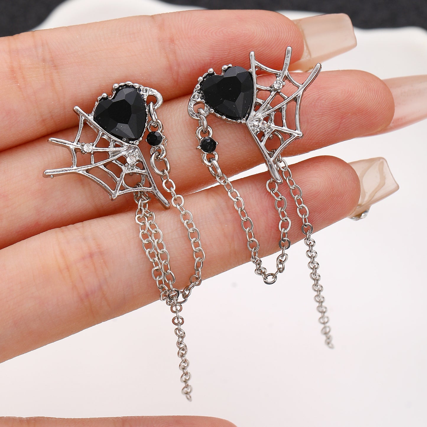 Orecchini a perno in lega a forma di ragno stile Punk con intarsio di strass per donna