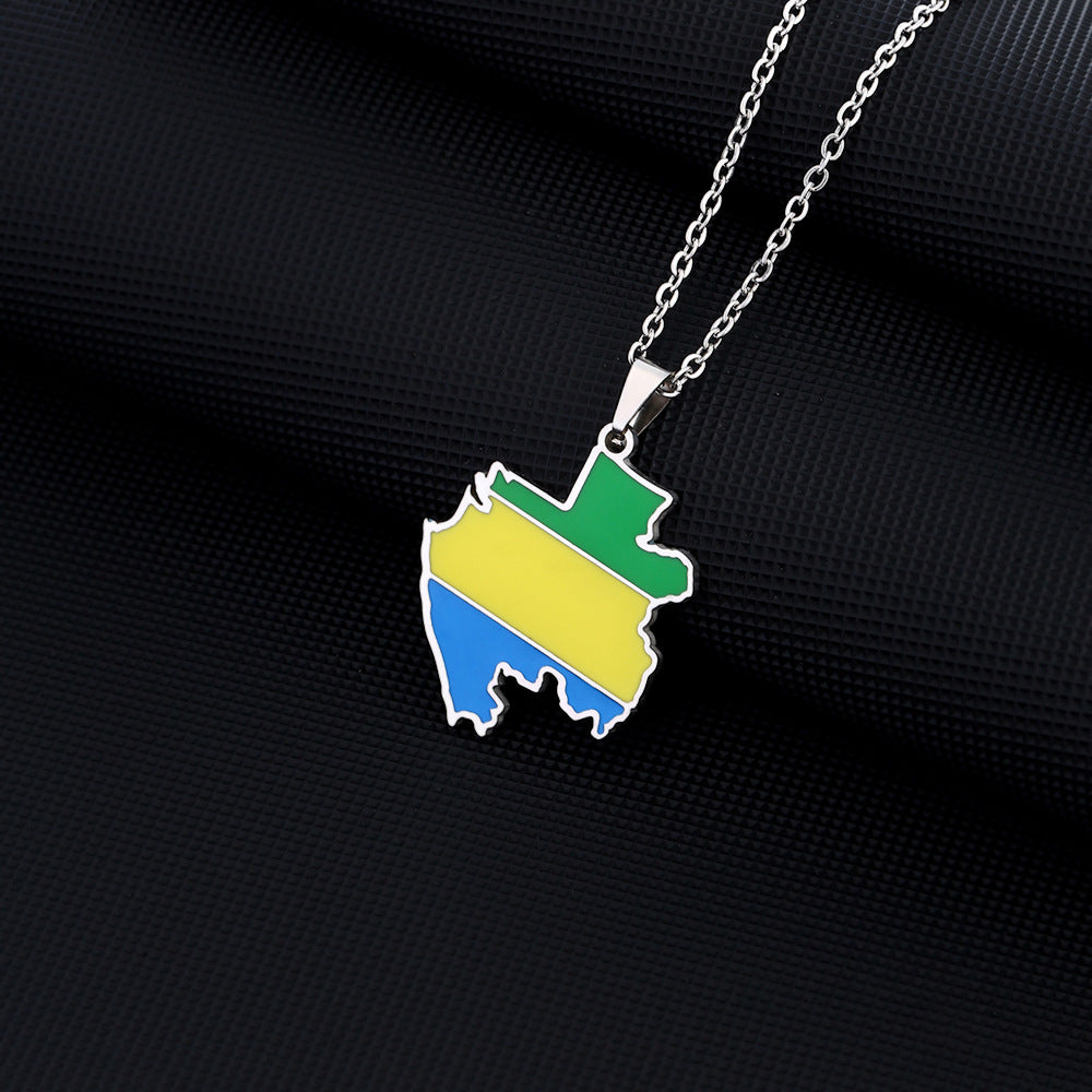 Collar con colgante geométrico de estilo étnico de acero inoxidable con dije de acero de titanio y acabado chapado en cadena tipo O
