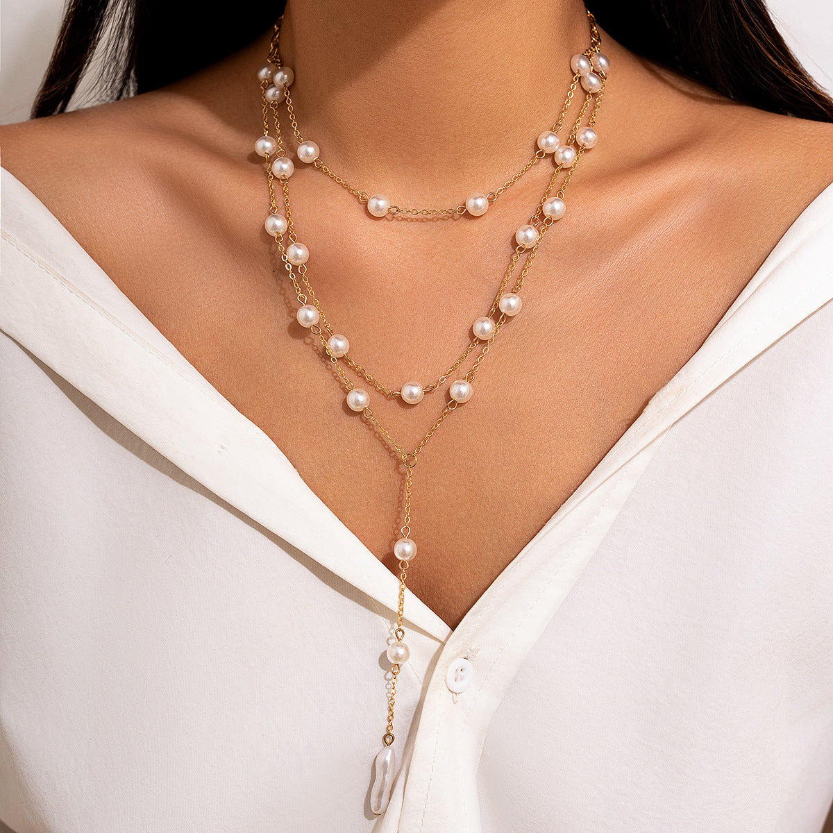 Minimalist Pearl Y-Shaped Tassel Necklace for Women with Plated Copper Chain and Geometric Pendant
