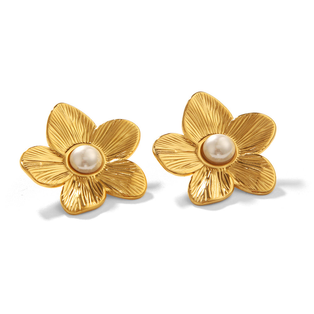Minimalist Floral-Shaped Titanium Steel Stud Earrings with 18K Gold Plating and Pearl Accents for Women