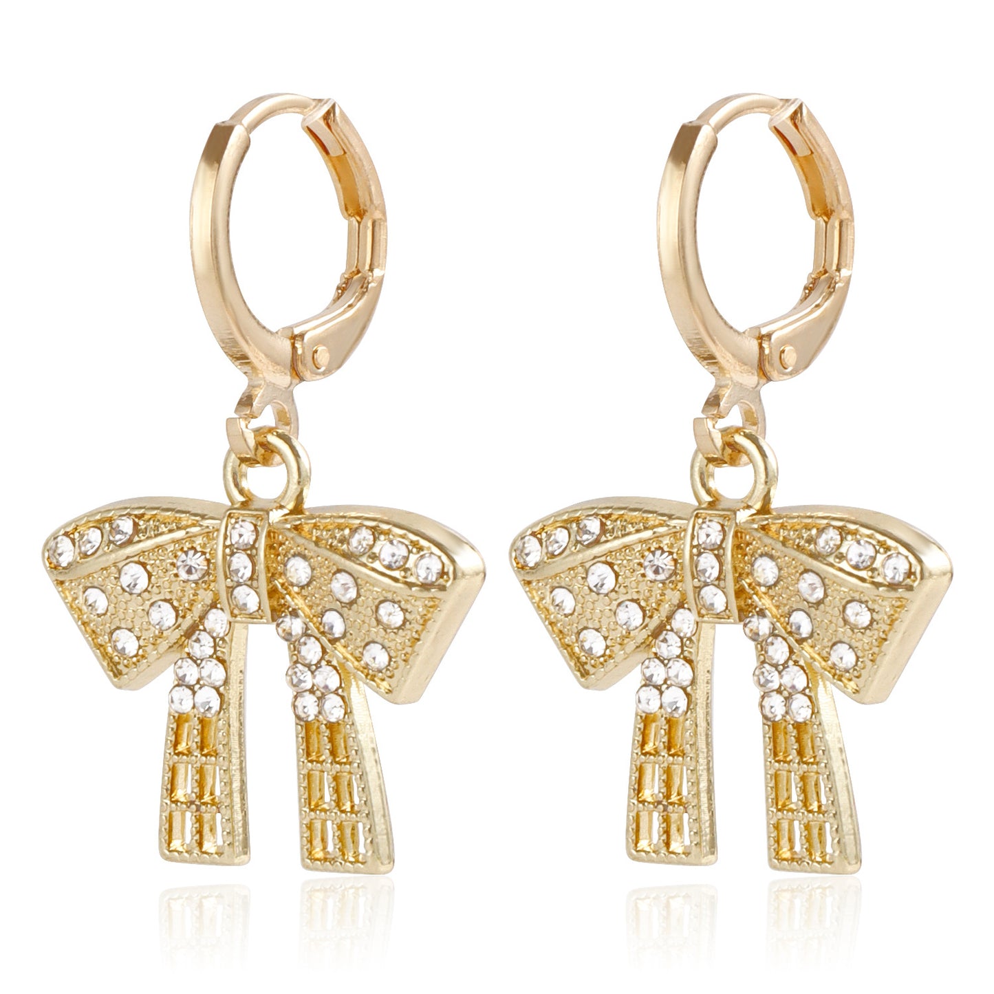 Pendientes minimalistas en forma de lazo con micro diamantes de imitación engastados en metal chapado para mujer