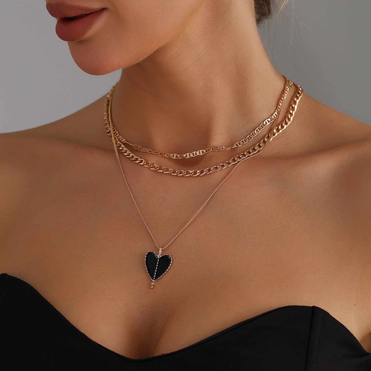 Vintage-Inspired Symmetrical Heart Pendant Necklace for Women Alloy with Enamel Finish Fashion Layered Clavicle Chain