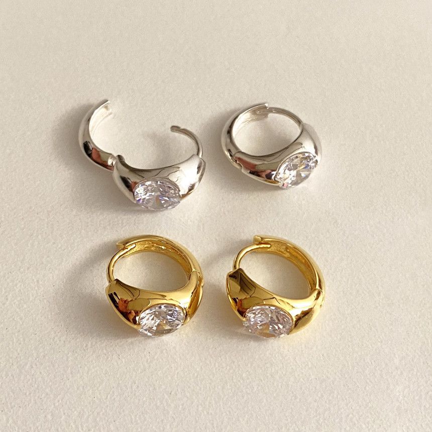 Minimalist Silver Ear Studs with Zircon Inlay in Geometric Letter Shape, 925 Sterling Silver Hypoallergenic Earrings