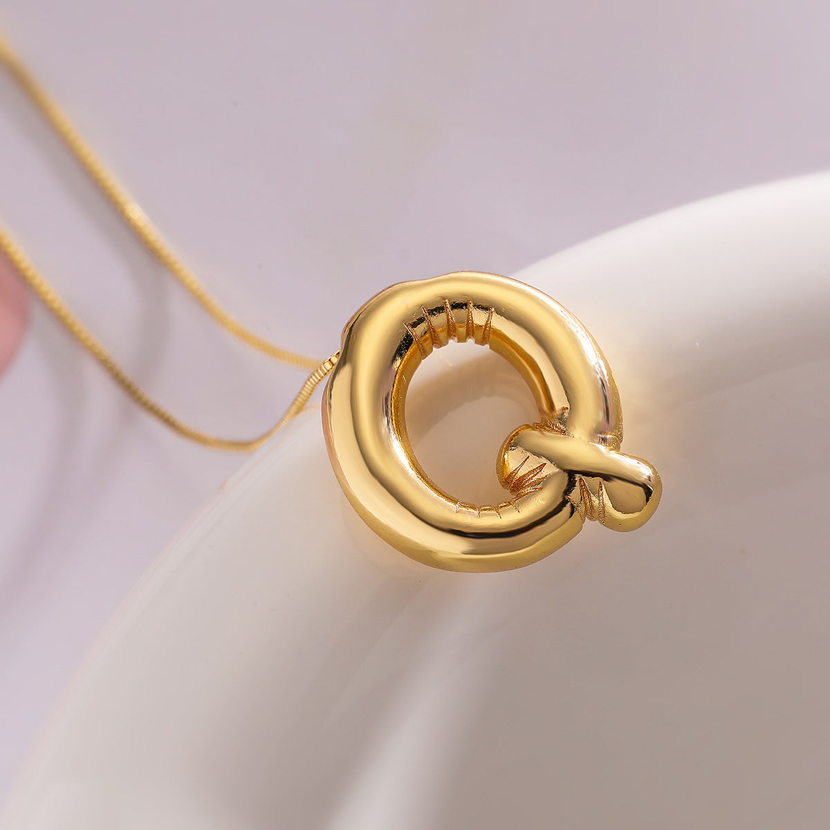 Minimalist Irregular Geometric Letter Balloon Pendant Necklace for Women