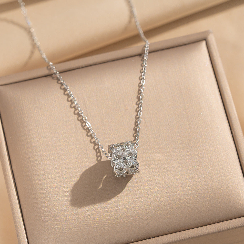 Minimalist Geometric Waist-Shaped Pendant Necklace for Women in Titanium Steel with Gold Plating