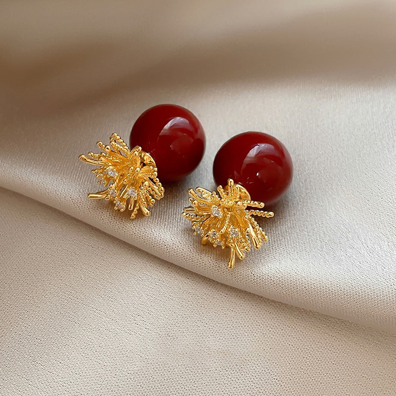 Eleganti Orecchini a Perno Minimalisti con Perle e Accenti di Strass a Fuoco d'Artificio da Donna, Perni in Acciaio Placcato, Design Floreale, Accessorio di Moda di Lusso