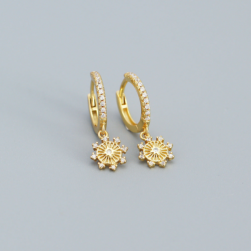 Luxury Streetwear 925 Sterling Silver Geometric Star Inlaid Cubic Zirconia Earrings