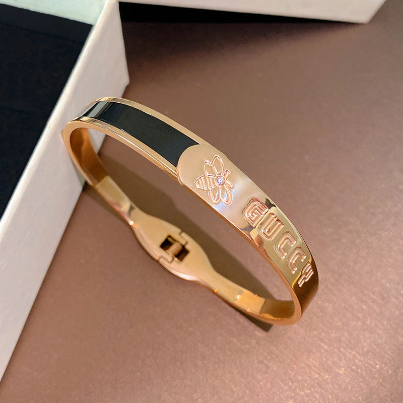 Fashion Titanium Steel Plated Bee Open Spring Cuff Bracelet