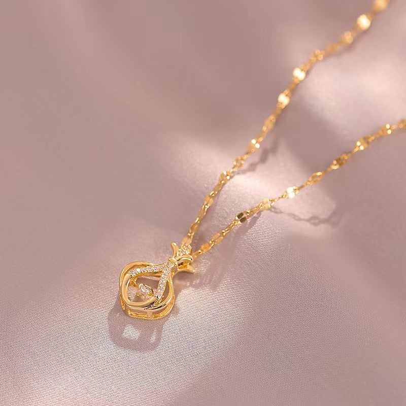 Collar con colgante floral minimalista de acero de titanio con chapado en oro en cadena tipo O para mujer y hombre